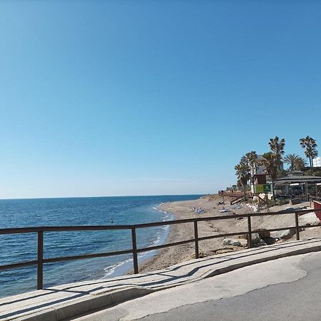 Ribera Calahonda Playa Apartment Михас Екстериор снимка