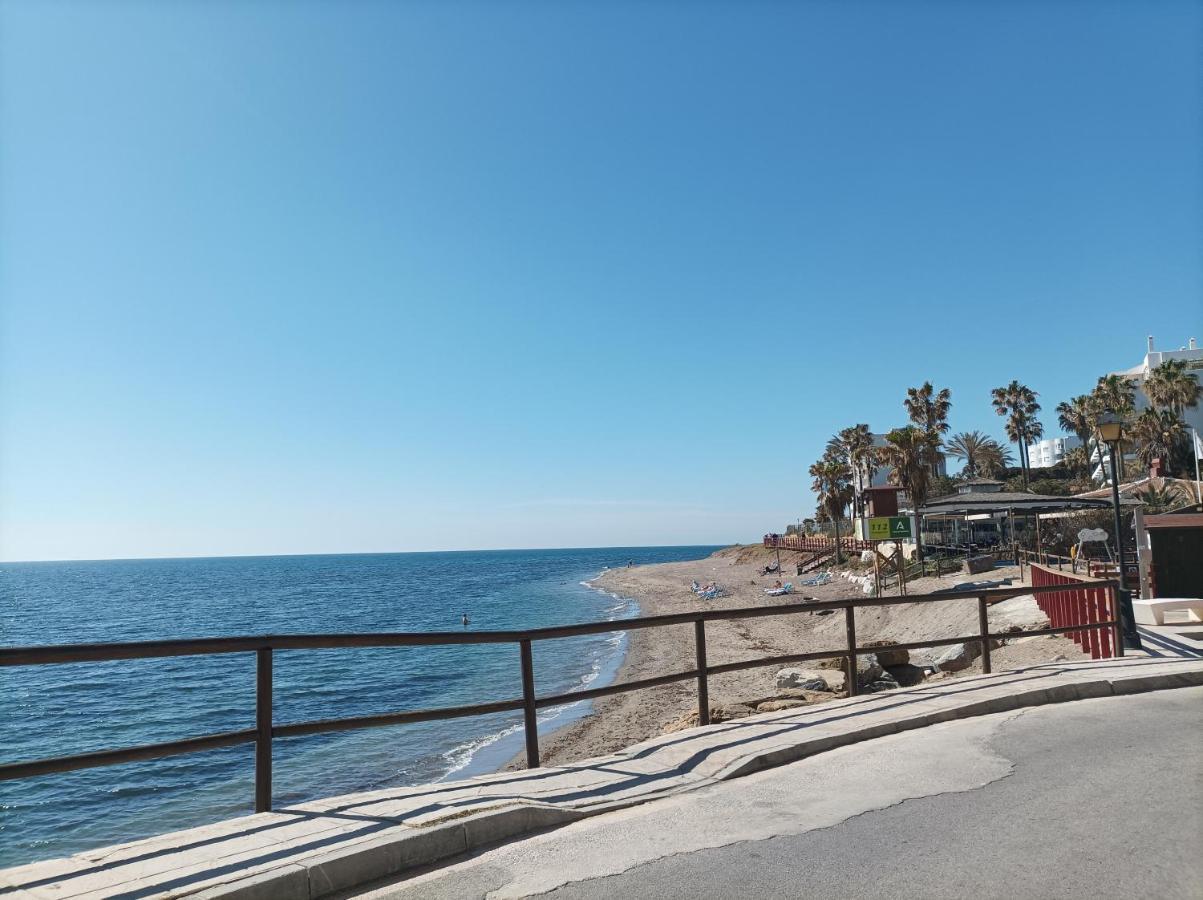 Ribera Calahonda Playa Apartment Михас Екстериор снимка